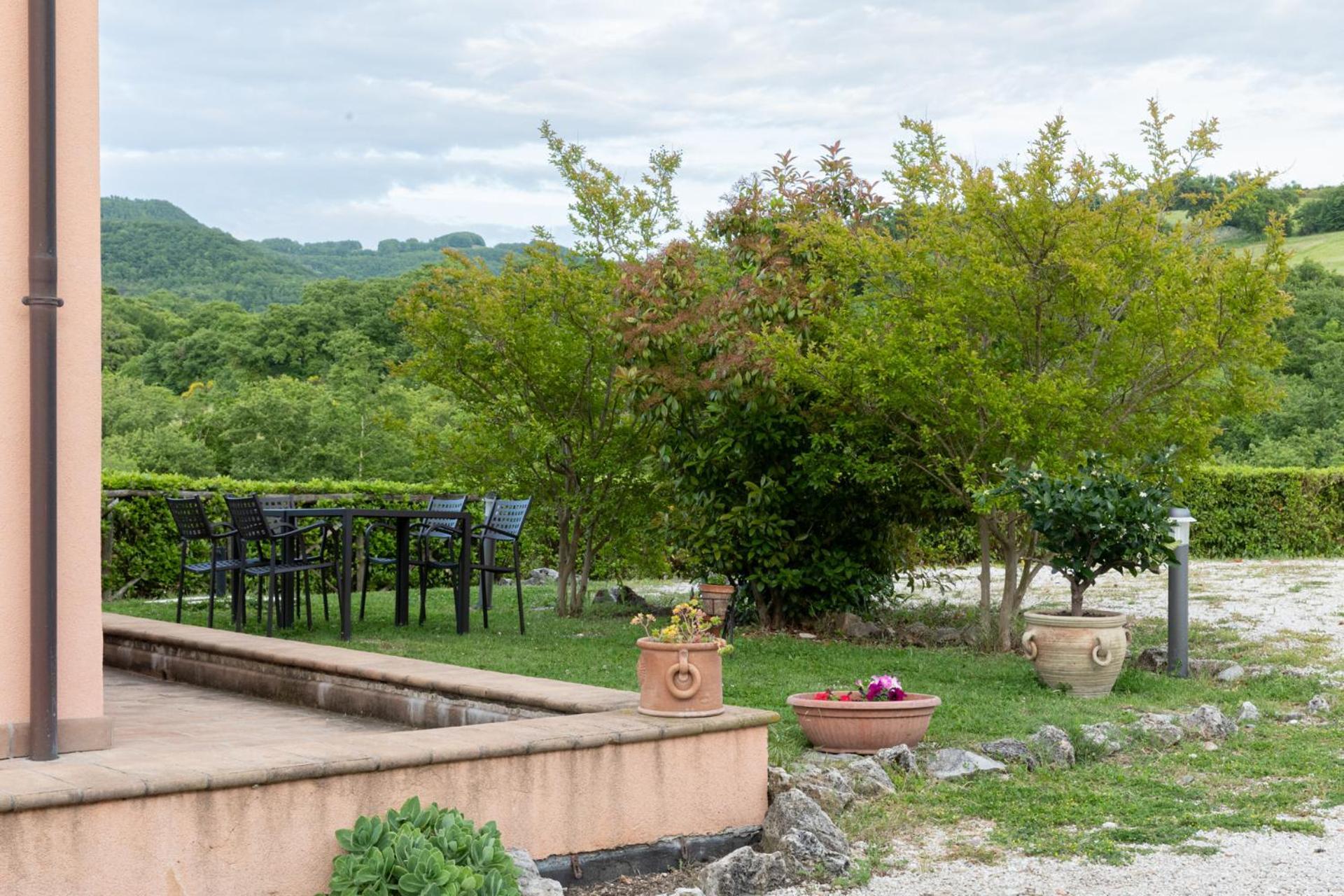 Relais Parco Del Subasio Villa Piano Delle Pieve Exterior foto