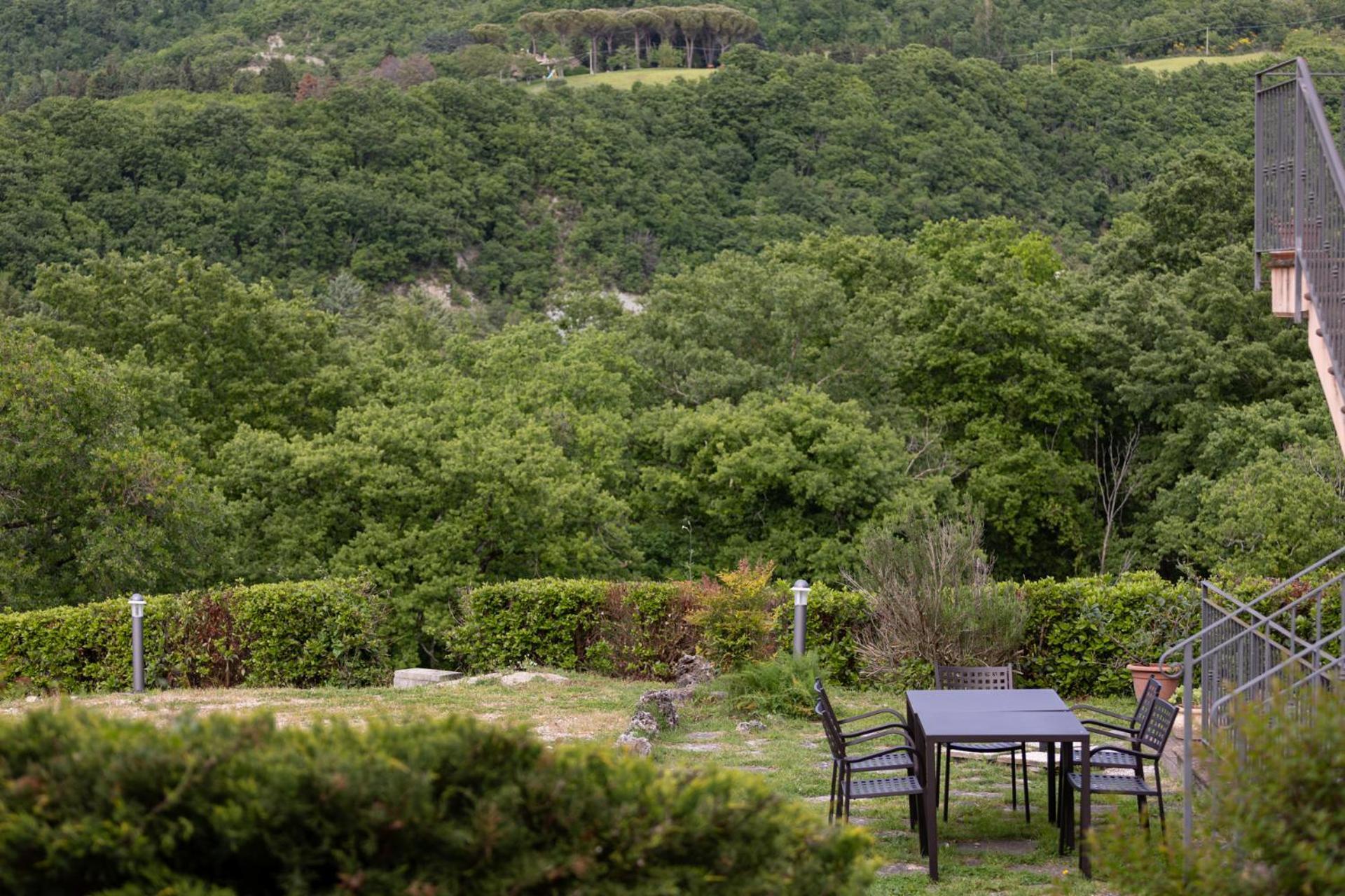 Relais Parco Del Subasio Villa Piano Delle Pieve Exterior foto